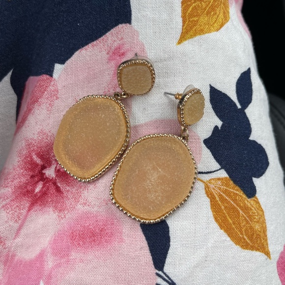 (2) pairs of gold plated SUGARFIX earrings - Picture 5 of 8